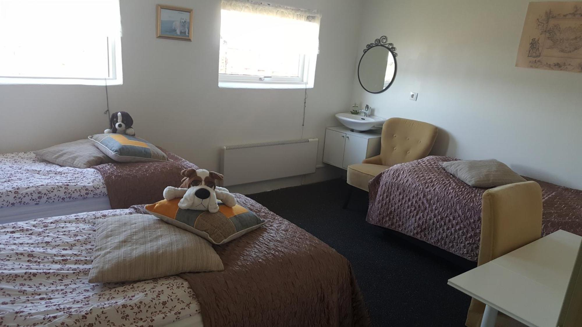 Guesthouse Hólmur エクステリア 写真
